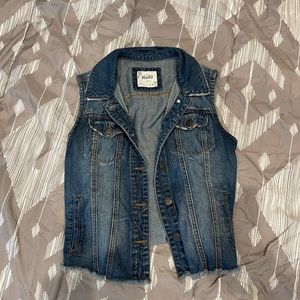 Mudd Jean distressed vest